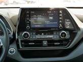 Thumbnail of 2021 Celestial Silver Metallic Toyota Highlander