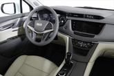Thumbnail of 2025 Crystal White Tricoat Cadillac XT5