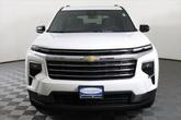 Thumbnail of 2025 Summit White Chevrolet Traverse
