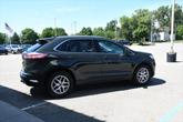Thumbnail of 2022 Forged Green Metallic Ford Edge