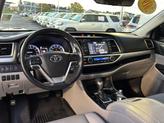 Thumbnail of 2019 Midnight Black Metallic Toyota Highlander