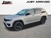 Photo of 2023 Silver Zynith Jeep Grand Cherokee