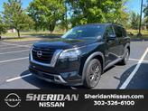 Photo of 2022 Super Black Nissan Pathfinder