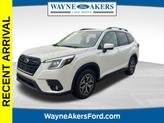 Photo of 2022 Crystal White Pearl Subaru Forester