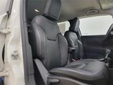 Thumbnail of 2021 Alpine White Clearcoat Jeep Renegade