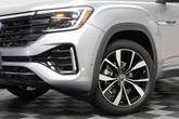 Thumbnail of 2025 Silver Mist Volkswagen Atlas