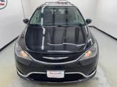 Thumbnail of 2017 Black Chrysler Pacifica
