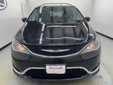 Thumbnail of 2017 Black Chrysler Pacifica