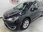 Thumbnail of 2017 Black Chrysler Pacifica
