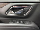 Thumbnail of 2021 Iridescent Pearl Tricoat Chevrolet Suburban