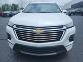 Thumbnail of 2023 Iridescent Pearl Tricoat Chevrolet Traverse