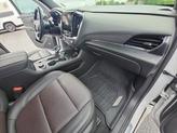 Thumbnail of 2023 Iridescent Pearl Tricoat Chevrolet Traverse