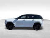 Thumbnail of 2025 Bright White Clearcoat Jeep Grand Cherokee