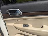 Thumbnail of 2018 Bright White Clearcoat Jeep Grand Cherokee