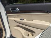 Thumbnail of 2018 Bright White Clearcoat Jeep Grand Cherokee