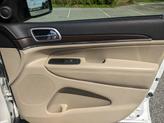 Thumbnail of 2018 Bright White Clearcoat Jeep Grand Cherokee