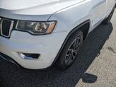 Thumbnail of 2018 Bright White Clearcoat Jeep Grand Cherokee