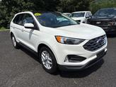 Photo of 2022 STAR WHITE Ford Edge