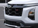 Thumbnail of 2026 Polar White Tricoat Chevrolet Equinox