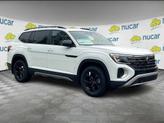 Photo of 2025 Pure White Volkswagen Atlas