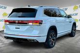 Thumbnail of 2025 Opal White Pearl Effect Volkswagen Atlas