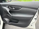 Thumbnail of 2020 Pearl White Tricoat Nissan Rogue