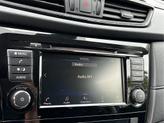 Thumbnail of 2020 Pearl White Tricoat Nissan Rogue