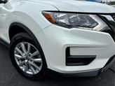 Thumbnail of 2020 Pearl White Tricoat Nissan Rogue