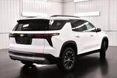 Thumbnail of 2025 Summit White Chevrolet Traverse
