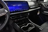 Thumbnail of 2025 Summit White Chevrolet Traverse