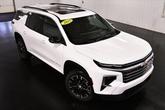 Thumbnail of 2025 Summit White Chevrolet Traverse