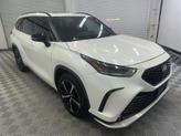 Thumbnail of 2021 Blizzard Pearl Toyota Highlander