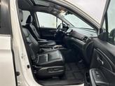 Thumbnail of 2022 Platinum White Honda Pilot