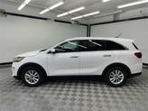 Thumbnail of 2019 Snow White Pearl Kia Sorento