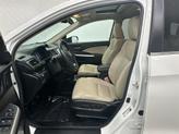 Thumbnail of 2016 White Diamond Pearl Honda CR-V
