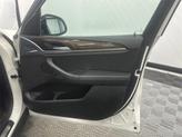 Thumbnail of 2021 Alpine White BMW X3