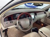 Thumbnail of 2005 WHITE Lincoln Town Car