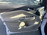 Thumbnail of 2017 Oxford White Ford Escape