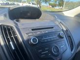 Thumbnail of 2018 Oxford White Ford Escape
