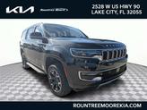 Photo of 2023 Diamond Black Crystal Pearlcoat Jeep Wagoneer