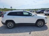 Thumbnail of 2019 Bright White Clearcoat Jeep Cherokee