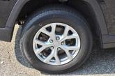 Thumbnail of 2023 Diamond Black Crystal Pearlcoat Jeep Grand Cherokee