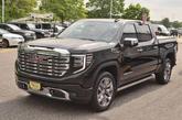 Thumbnail of 2023 Onyx Black GMC Sierra 1500