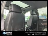 Thumbnail of 2022 Onyx Black GMC Sierra 2500