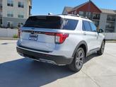 Thumbnail of 2025 Space White Metallic Ford Explorer