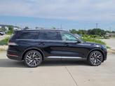 Thumbnail of 2025 Infinite Black Metallic Lincoln Aviator