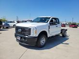 Thumbnail of 2025 Oxford White Ford F-250