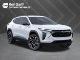 Photo of 2026 Summit White Chevrolet Trax