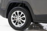 Thumbnail of 2019 Granite Crystal Metallic Clearcoat Jeep Cherokee