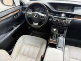 Thumbnail of 2017 Eminent White Pearl Lexus ES 350